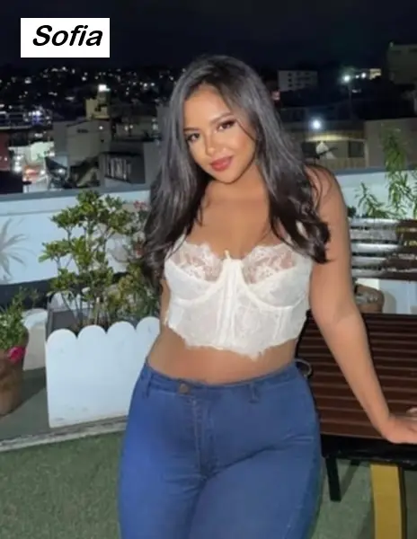 Sofia – appel webcam rose pour moment coquin en visio